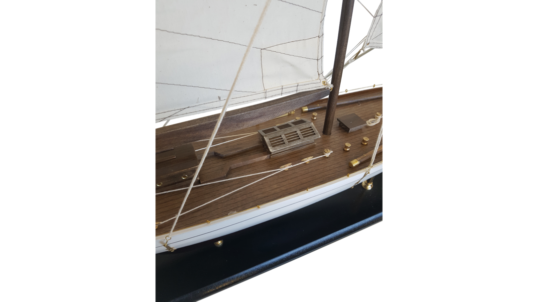 MODEL SAILING YACHT LARGE image 3